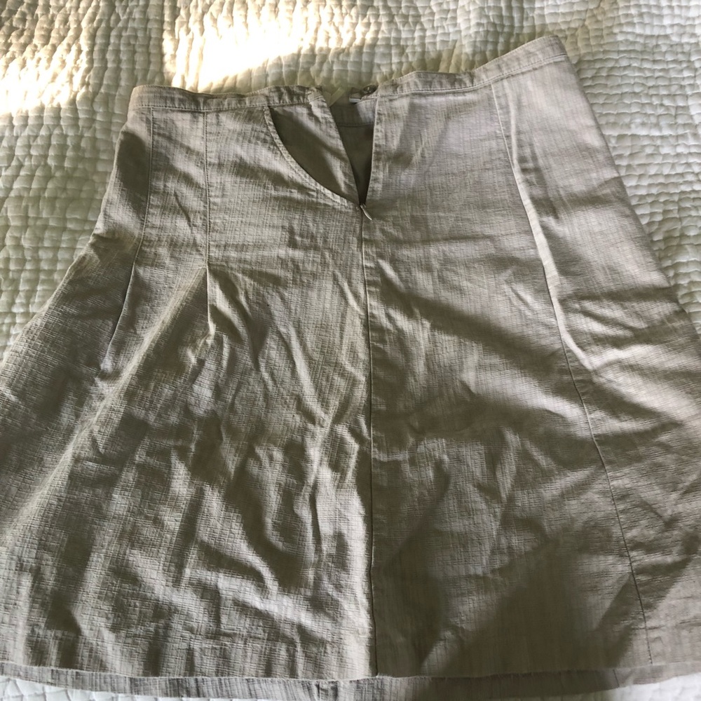 Medium Benetton a line metallic gray skirt